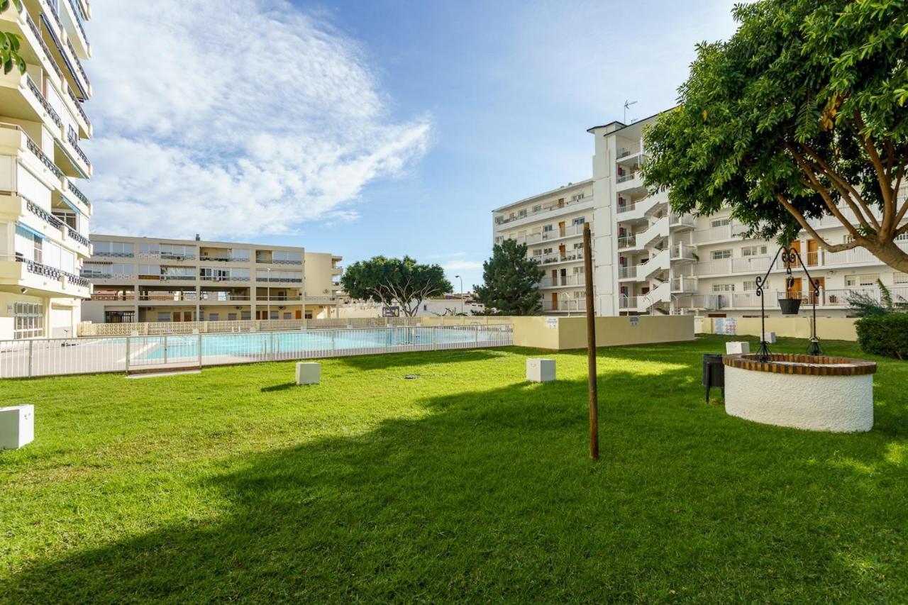 Malagasuite Carihuela Seaviews Торемолинос Екстериор снимка