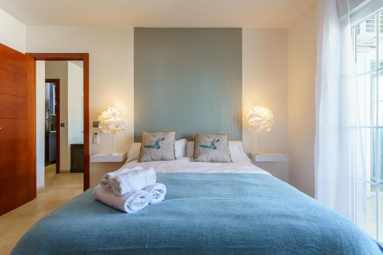 Malagasuite Carihuela Seaviews Торемолинос Екстериор снимка