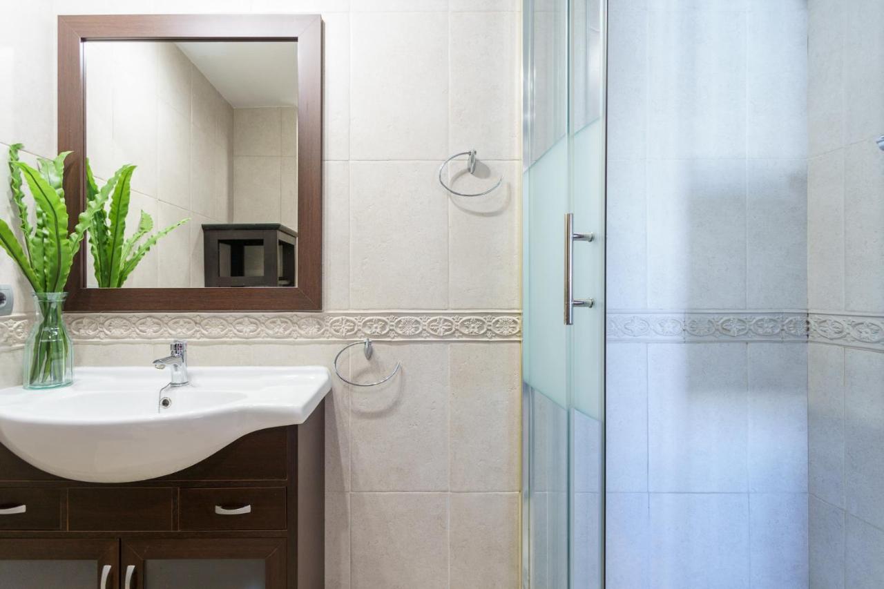 Malagasuite Carihuela Seaviews Торемолинос Екстериор снимка